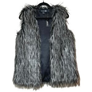 NWT Forever 21 Women’s Open Front Faux Fur Vest Black/Gray Size Medium